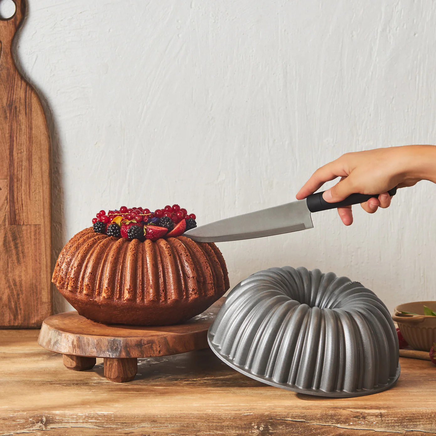 Karaca Cake Pro Geschnittene Gusskuchenform Anthrazit – Bild 2