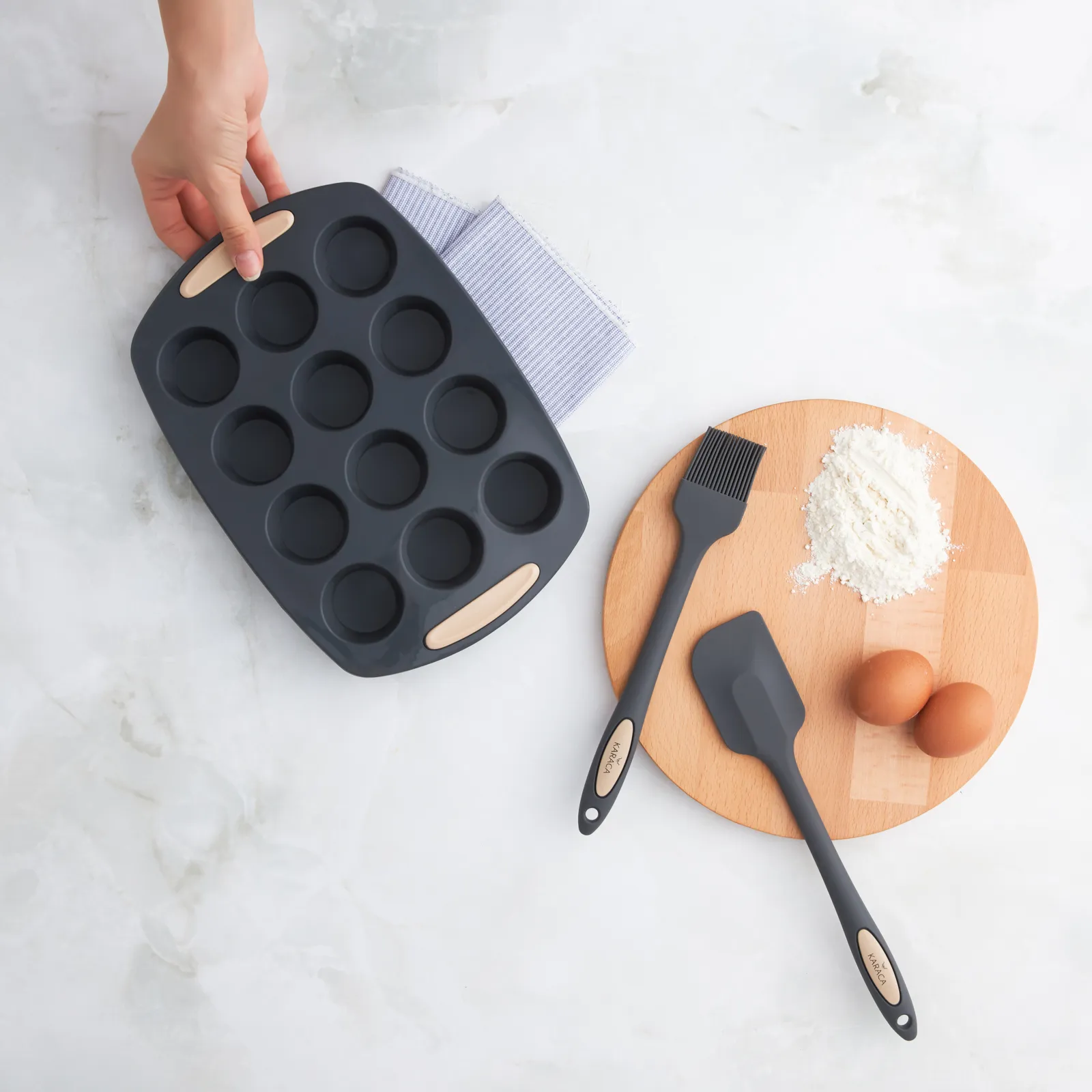 Karaca Flex 3-teiliges Muffin Kuchenform – Bild 3