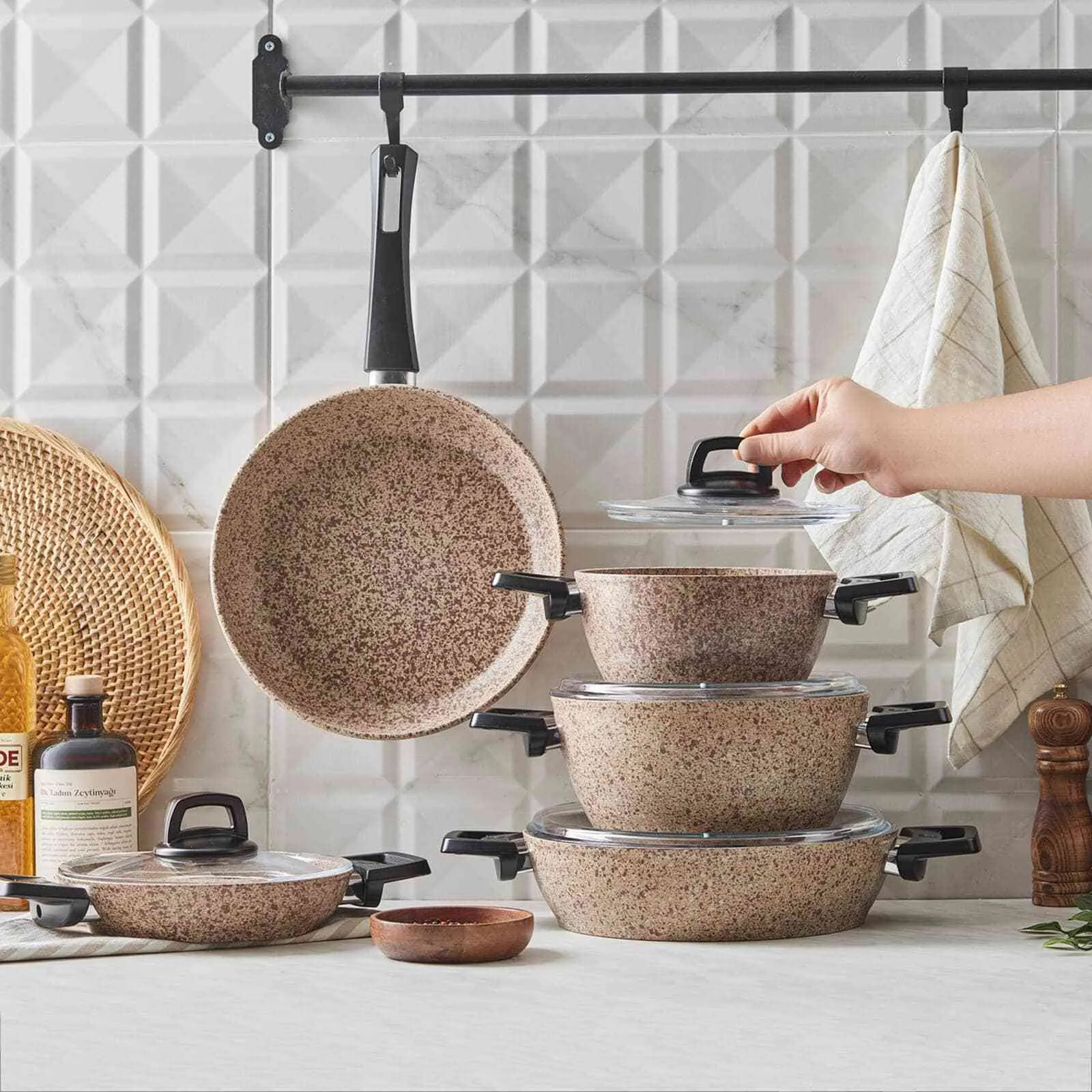 Karaca Bio Granit Holzstein 9-teiliges Kochgeschirrset – Bild 2