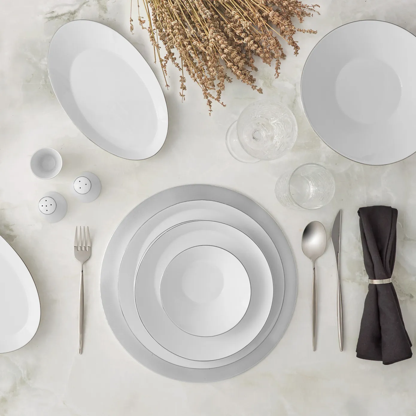 Karaca x Hussein Chalayan Streamline Sun Path 59-Teiliges 12-Personen Geschirrset – Bild 2